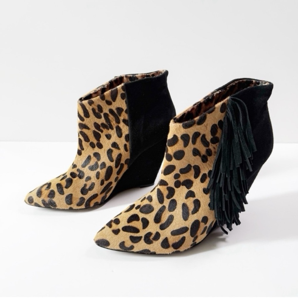 Betsey Johnson Women Calf Hair Leopard Tassel Wedge Boots US7.5 Boho Western Y2K